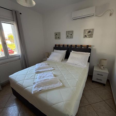 Dea House Finikas (Syros) Exterior foto