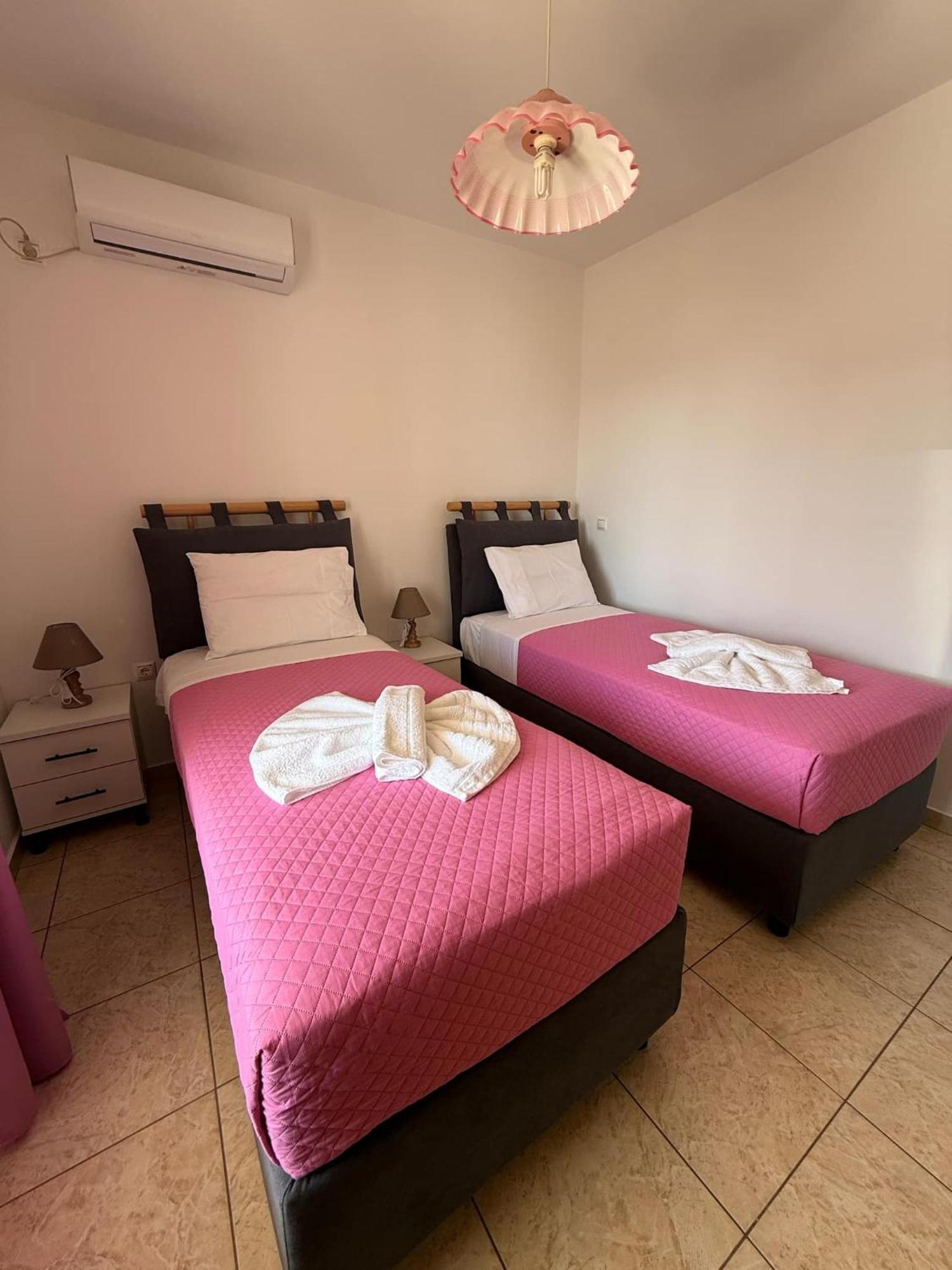 Dea House Finikas (Syros) Exterior foto